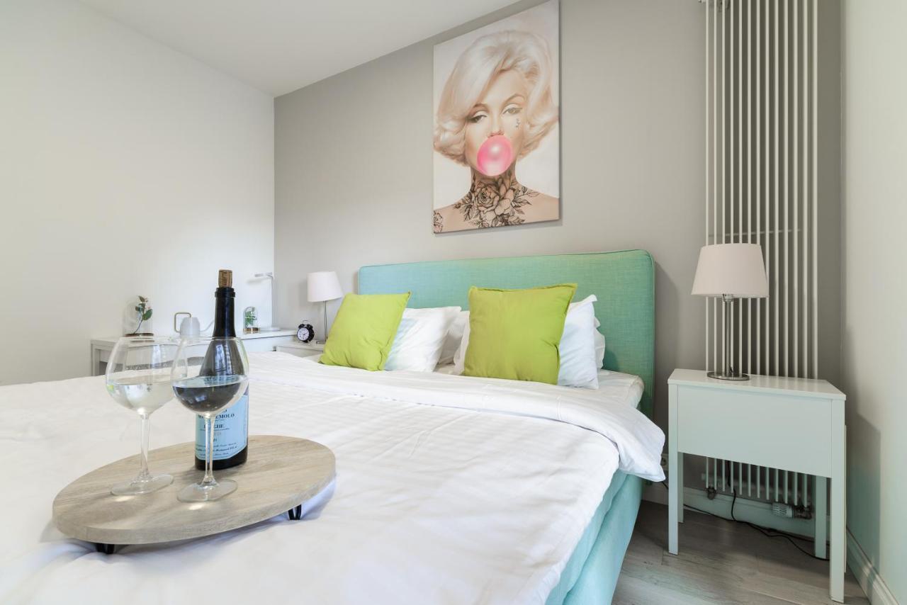 Lumina Luxury Apartments In Mennica Residence Варшава Экстерьер фото