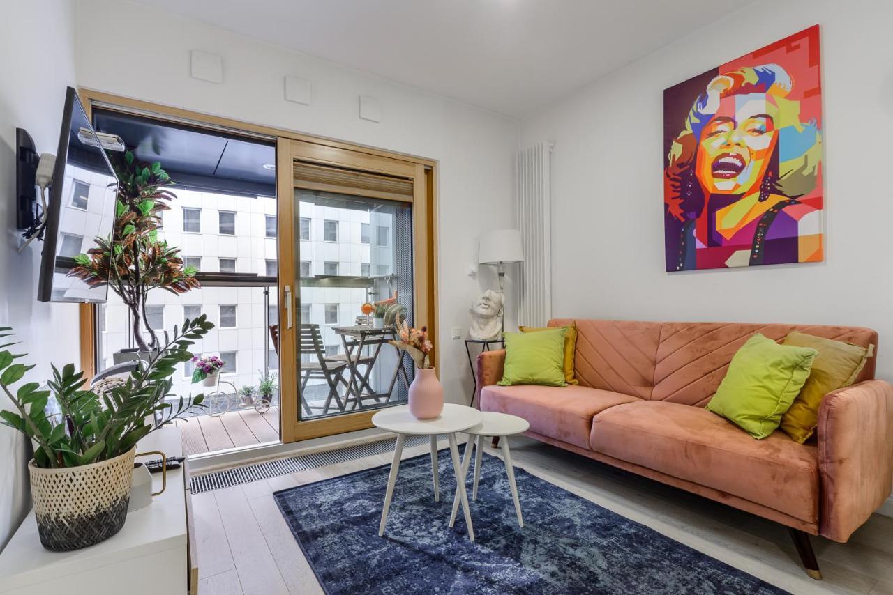 Lumina Luxury Apartments In Mennica Residence Варшава Экстерьер фото