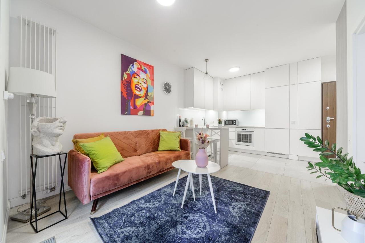 Lumina Luxury Apartments In Mennica Residence Варшава Экстерьер фото