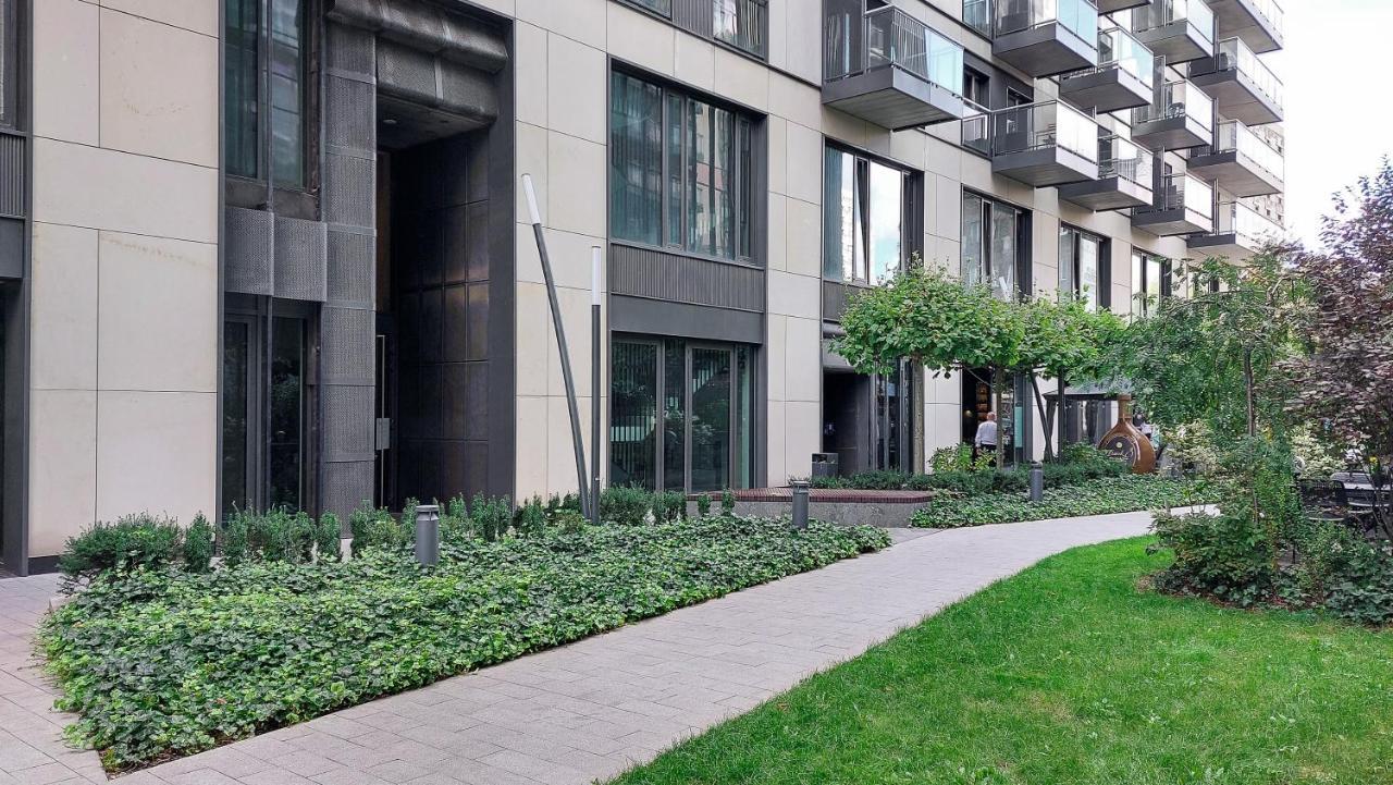 Lumina Luxury Apartments In Mennica Residence Варшава Экстерьер фото